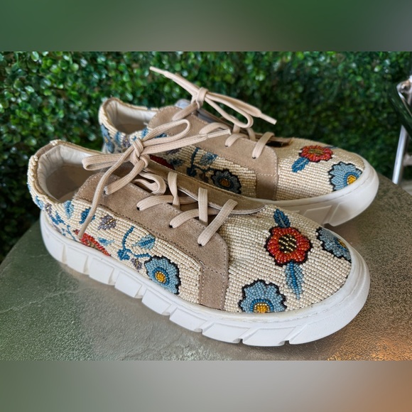 FREE PEOPLE | VIEW FROM THE TOP - SAND fully beaded sneakers - Picture 8 of 14